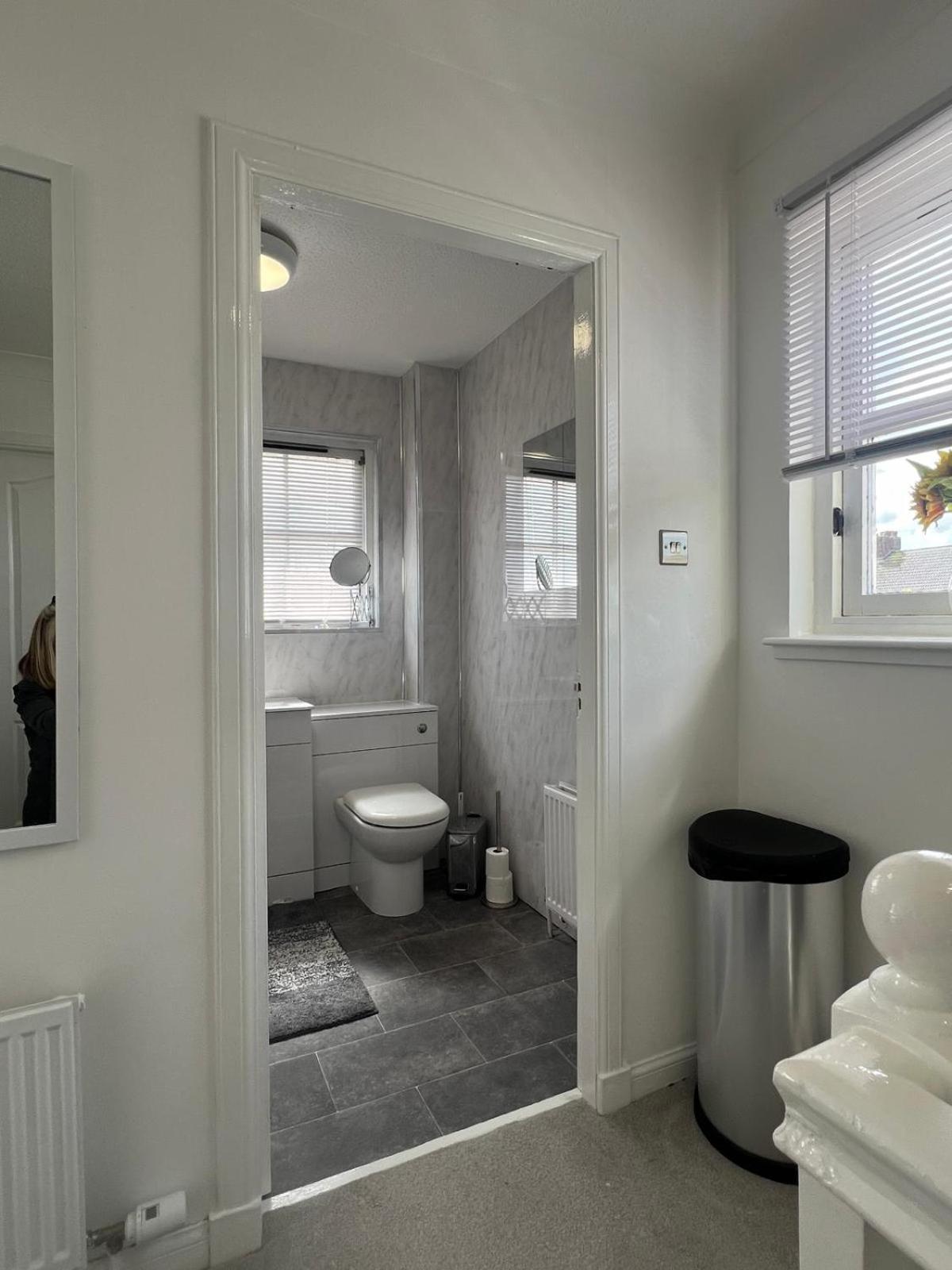 Casa vacanze New Decor '24, 3bedroom, 140m2, Detached House, With Private Gardens
